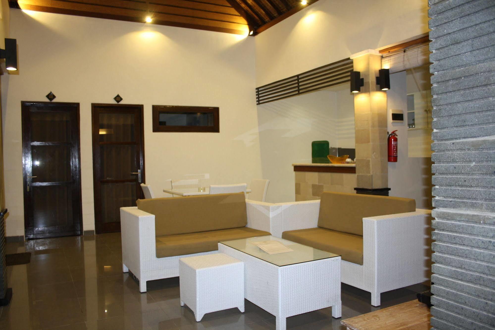 Gili Pearl Three Bedroom Villa Гили Траванган Экстерьер фото