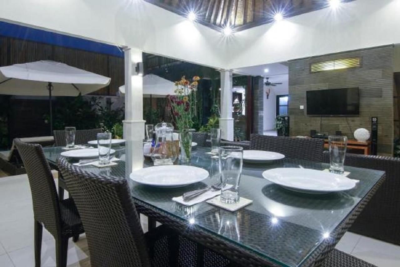 Gili Pearl Three Bedroom Villa Гили Траванган Экстерьер фото